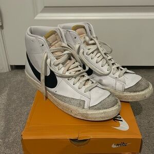 Nike Blazer Mid 77 ‘White Black’